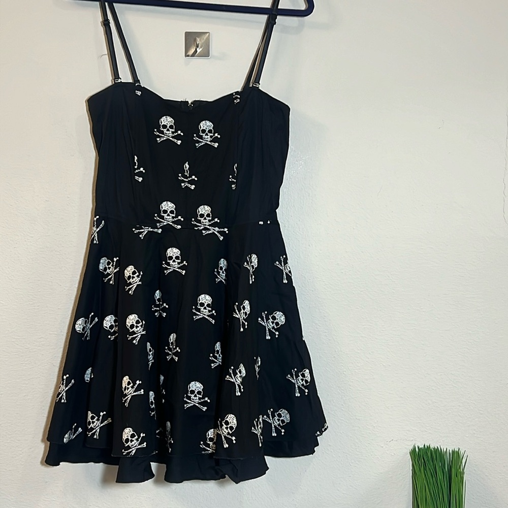 Rock Steady Skull & Bones Print Sleeveless Mini Dress Medium